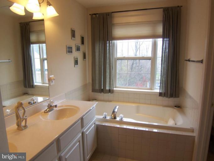 2207 Kimball Place Silver Spring, MD 20910 - Photo 5 of 29 Master Bath