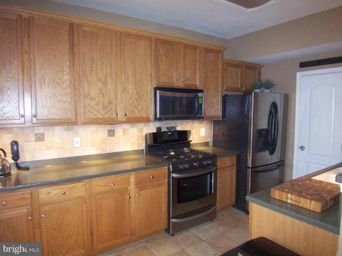 2207 Kimball Place Silver Spring, MD 20910 - Photo 10 of 29 Gourmet Kitchen