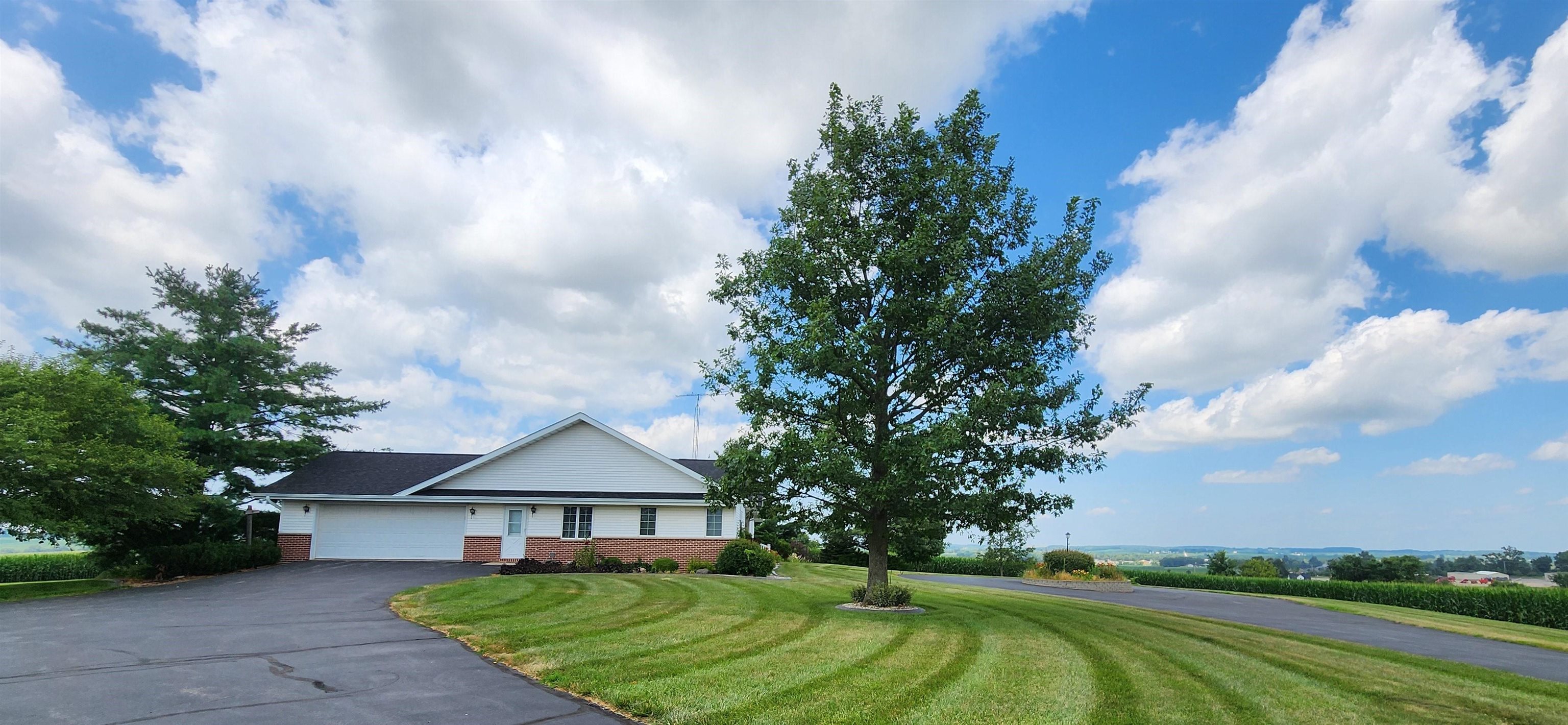 11056 Center Road Durand, IL 61024 - Photo 9 of 98 Gallery Image 9