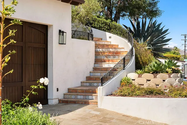 $2,695,000 | 163 Calle Redondel, San Clemente, CA 92672