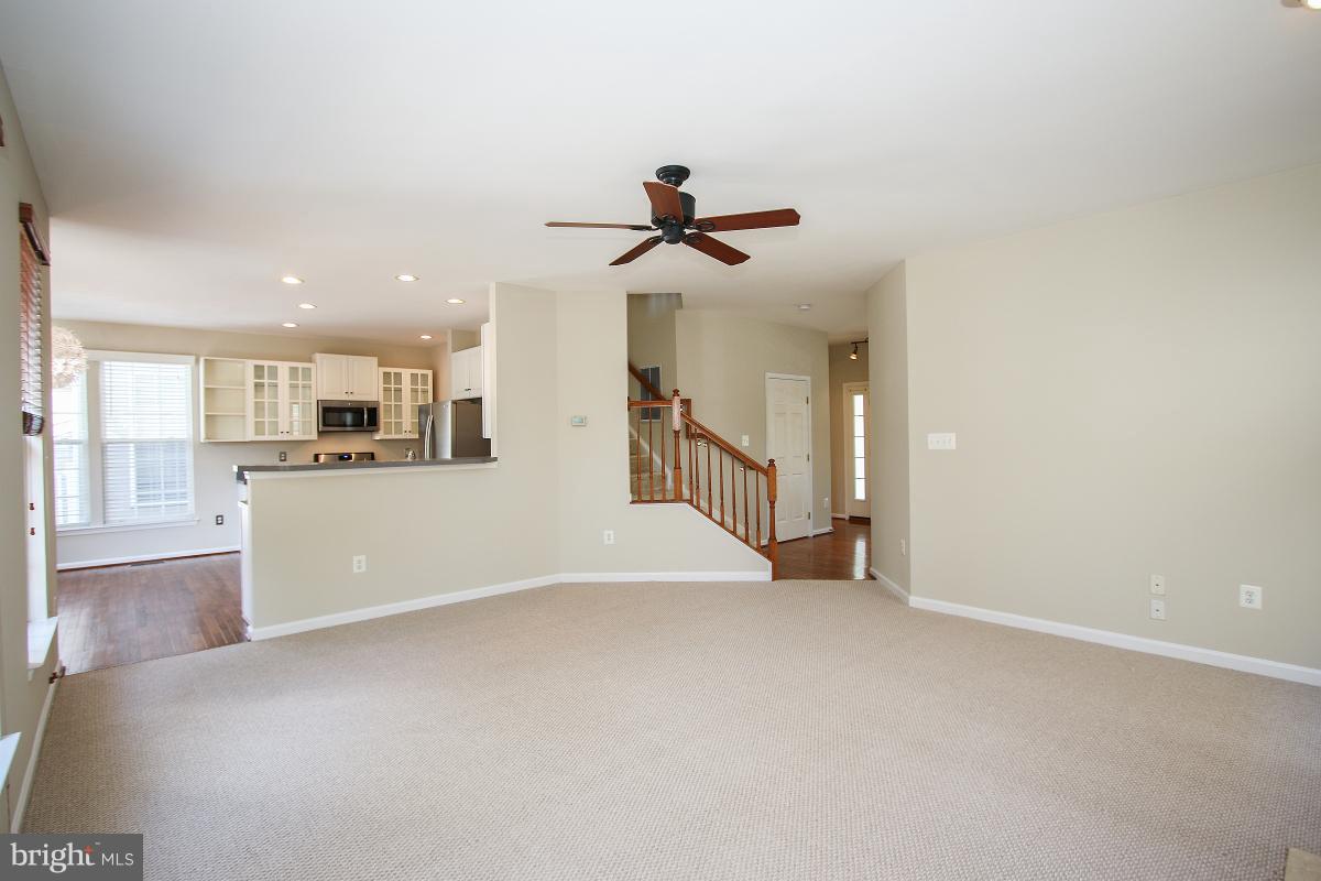 18904 Porterfield Way Germantown, MD 20874 - Photo 17 of 30 Family Room