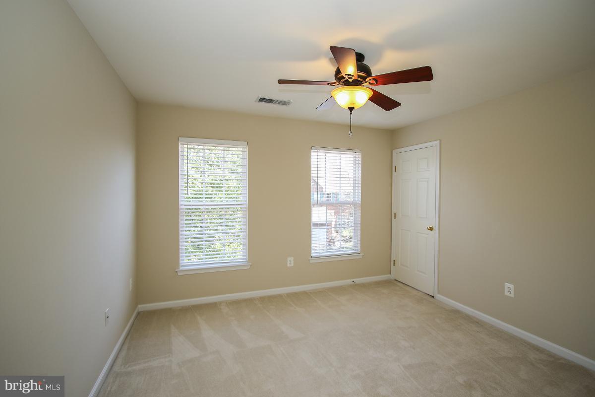 18904 Porterfield Way Germantown, MD 20874 - Photo 18 of 30 Bedroom