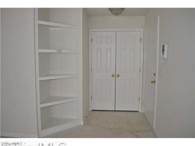 133-2a James High Point, Unit 2A High Point, NC 27265 - Photo 4 of 7 Entry.