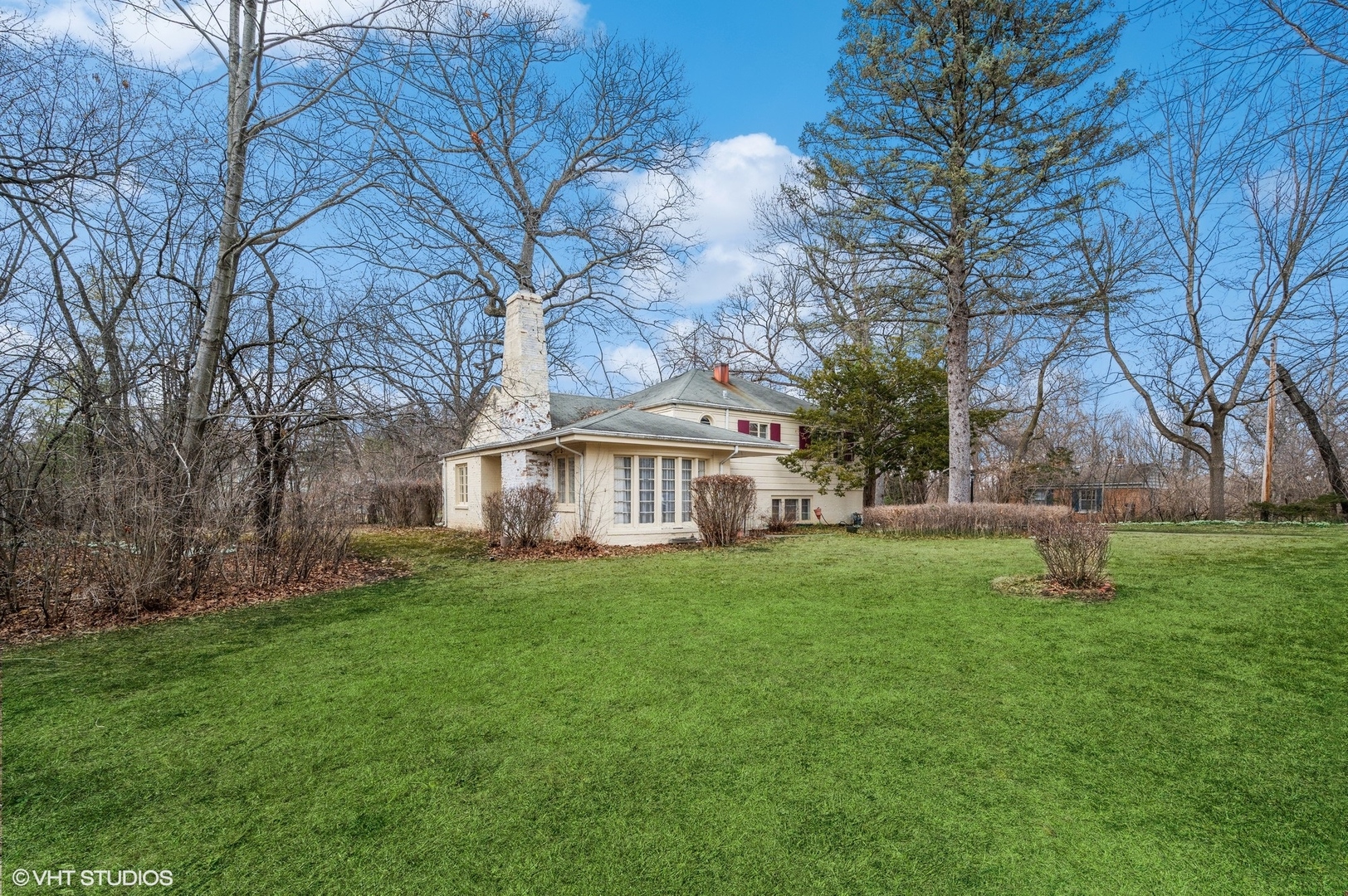 1628 South Meacham Road Rolling Meadows, IL 60008 - Photo 3 of 27 a view of a house with a yard