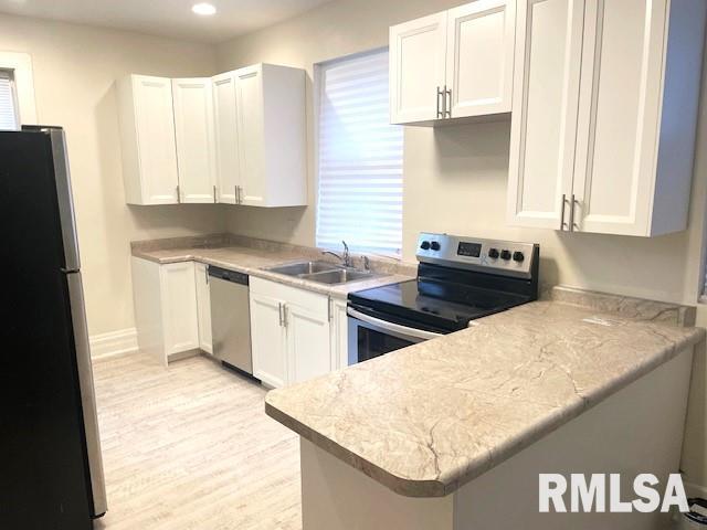 930 North 8th Street Springfield, IL 62702 - Photo 14 of 24