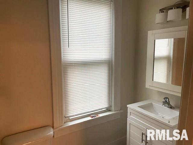 930 North 8th Street Springfield, IL 62702 - Photo 16 of 24