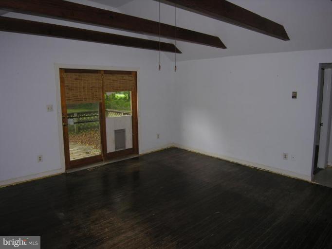 3299 Rectortown Road Marshall, VA 20115 - Photo 3 of 4 Family Room