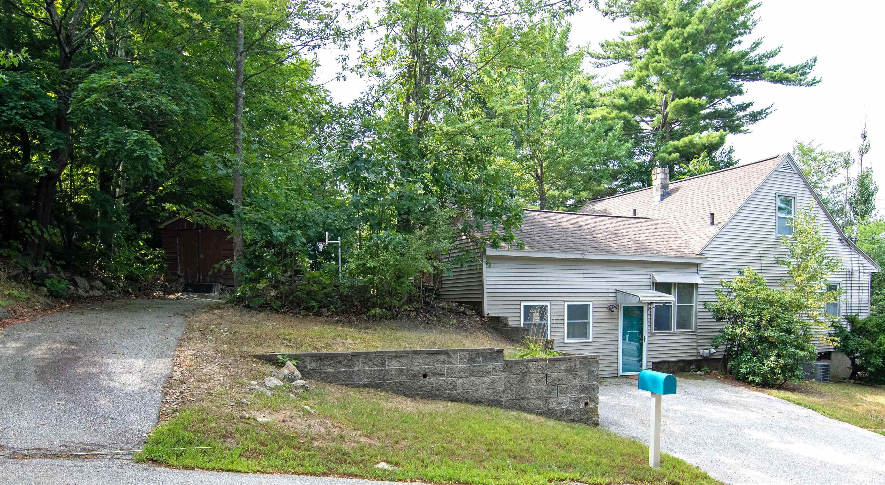 495 Calef Road Manchester, NH 03103 - Photo 21 of 30