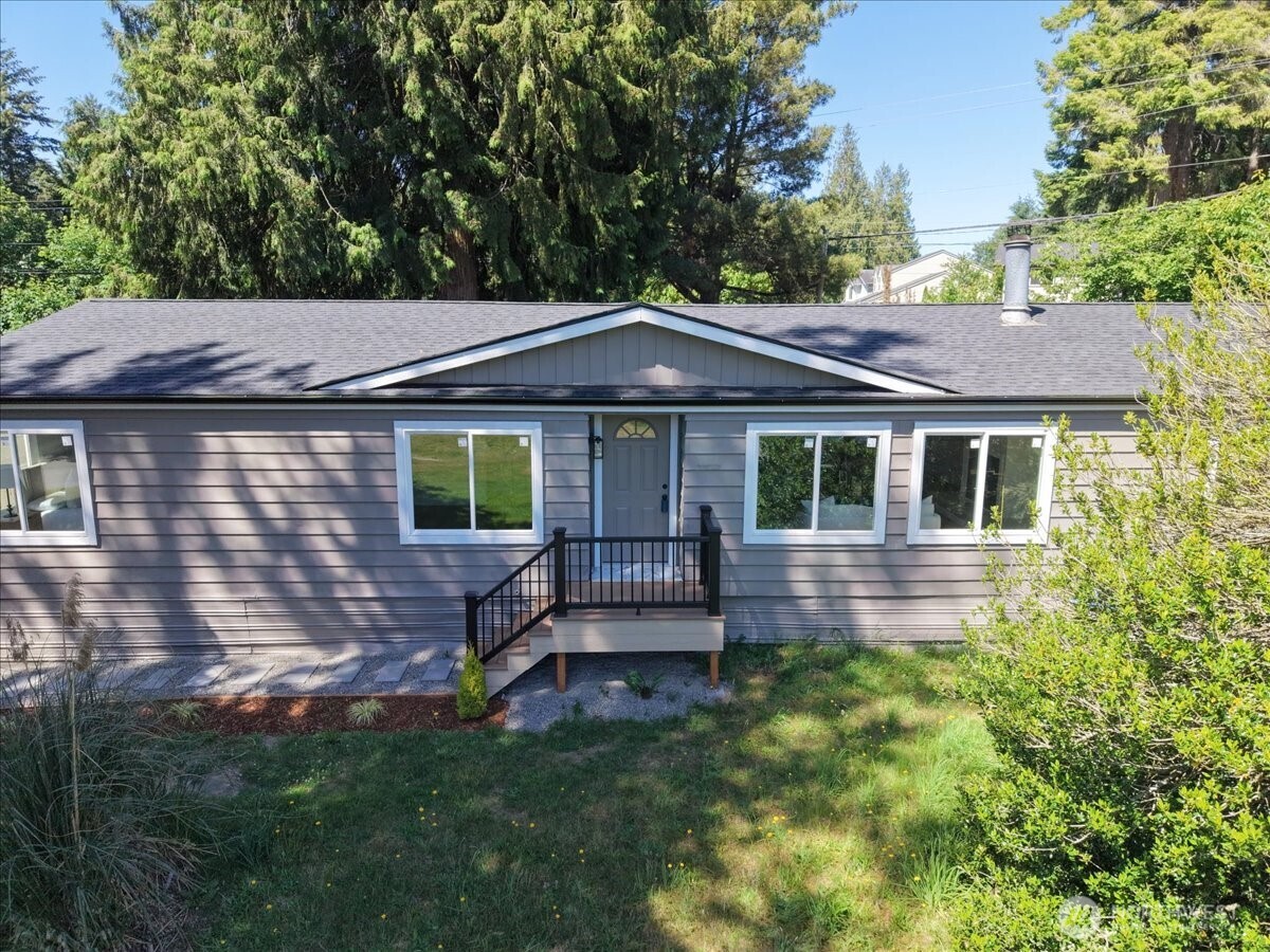 7410 Old Military Road Northeast, Unit 1A Bremerton, WA 98311 - Photo 1 of 27