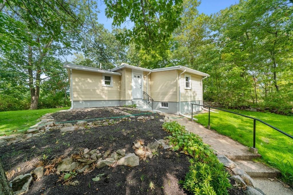 72 Westminster Road Weymouth, MA 02189 - Photo 13 of 14 Gallery Image 13
