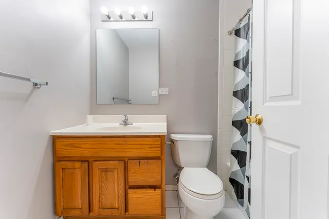 $139,000 | 703 East Fullerton Avenue, Unit 107, Glendale Heights, IL 60139