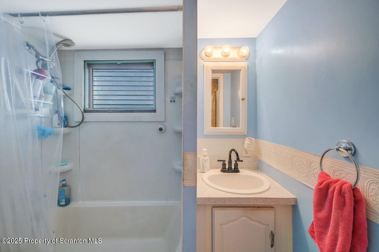 805 Lincoln Street Scranton, PA 18519 - Photo 26 of 38 805 Lincoln St 25 Large