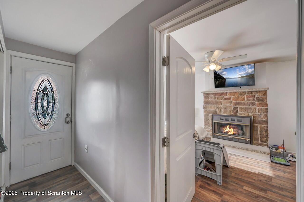 805 Lincoln Street Scranton, PA 18519 - Photo 4 of 38 805 Lincoln St 03 Large