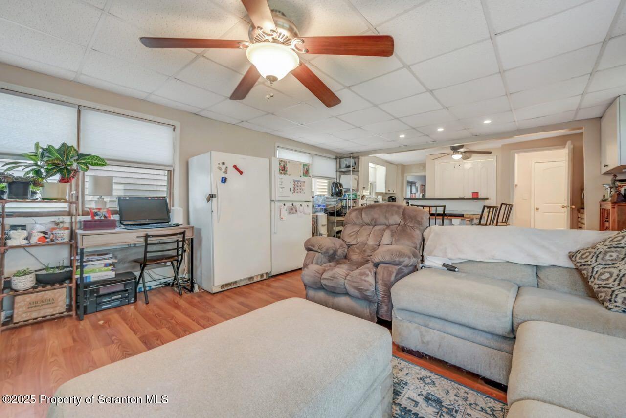 805 Lincoln Street Scranton, PA 18519 - Photo 6 of 38 805 Lincoln St 05 Large