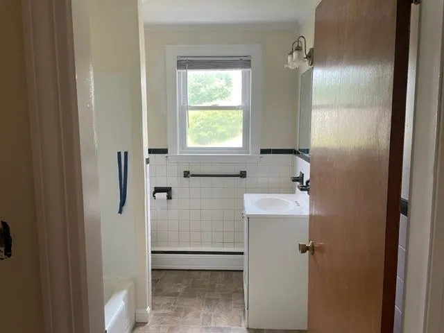 $1,625 | 10 Main Street, Unit 8, Wilton, NH 03086