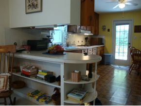 1925 King Springs Road Johnson City, TN 37601 - Photo 11 of 24 kitchen island