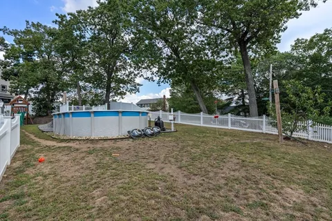 $1,149,000 | 4 Waite Avenue, Burlington, MA 01803