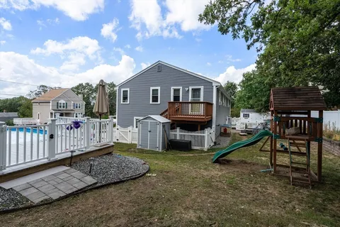 $1,149,000 | 4 Waite Avenue, Burlington, MA 01803