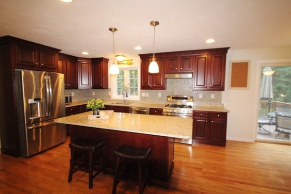 7 Temi Road Chelmsford, MA 01824 - Photo 4 of 26