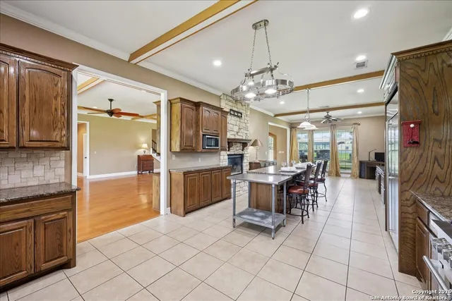 $2,250,000 | 6900 Meyers Road, Orange, TX 77632