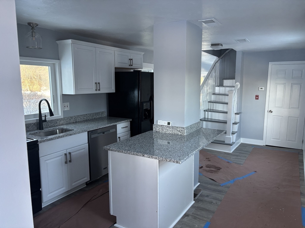 276 A Onset Avenue Wareham, MA 02558 - Photo 6 of 17