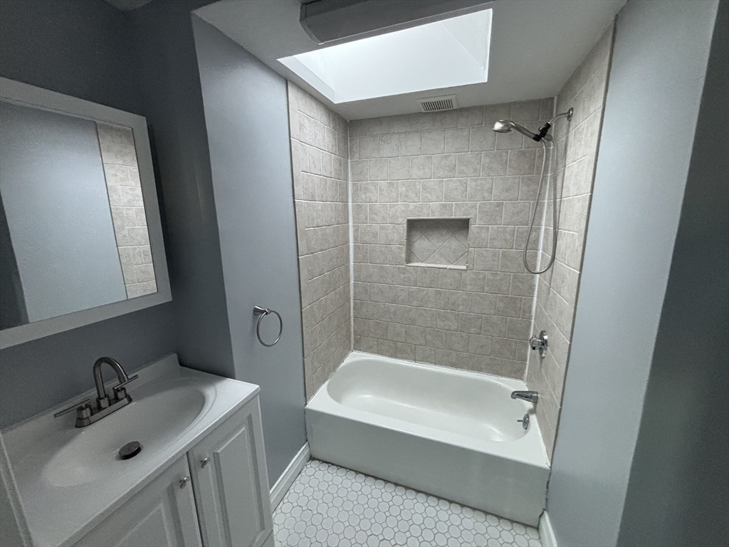 276 A Onset Avenue Wareham, MA 02558 - Photo 10 of 17