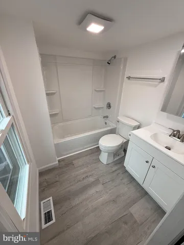 $2,100 | 109 North Main Street, Williamstown, NJ 08094