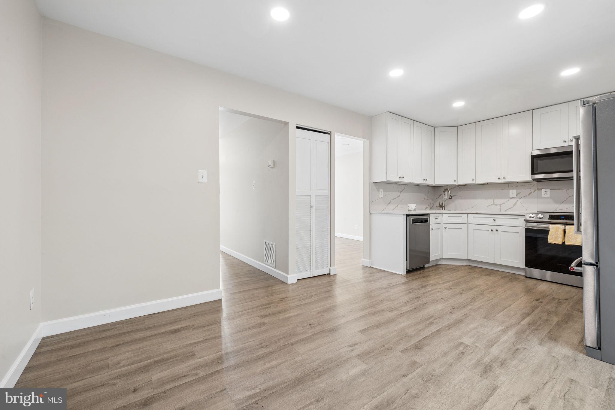 4048 Spring Run Court Chantilly, VA 20151 - Photo 11 of 33 Gallery Image 11