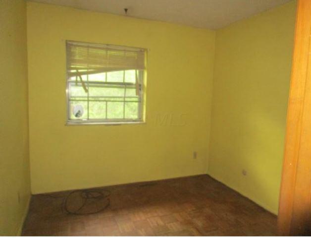 2986 Upton Road West Columbus, OH 43232 - Photo 6 of 9 Gallery Image 6
