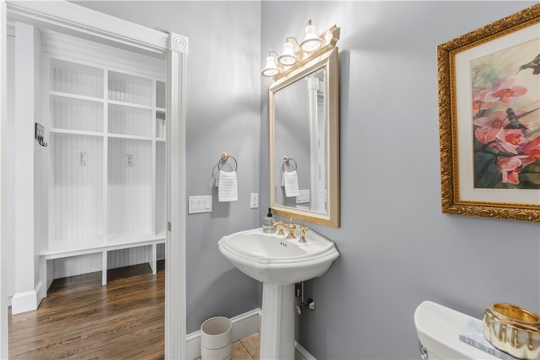 198 Poppasquash Road Bristol, RI 02809 - Photo 26 of 48