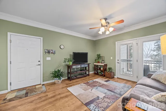 $245,000 | 713 Appeldoorn Circle, Asheville, NC 28803