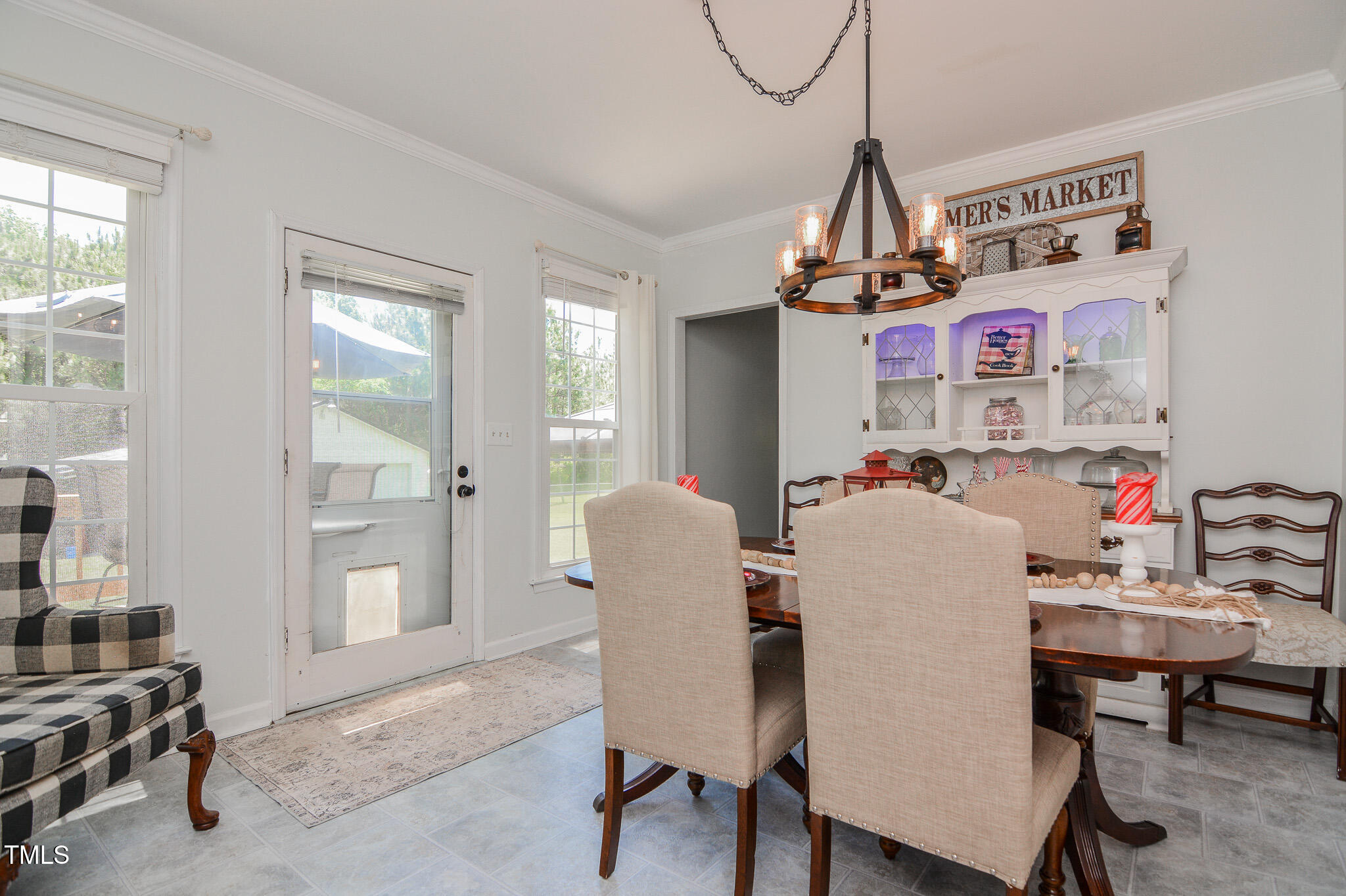 2717 Jack Road Clayton, NC 27520 - Photo 15 of 59 Bright Dining Room