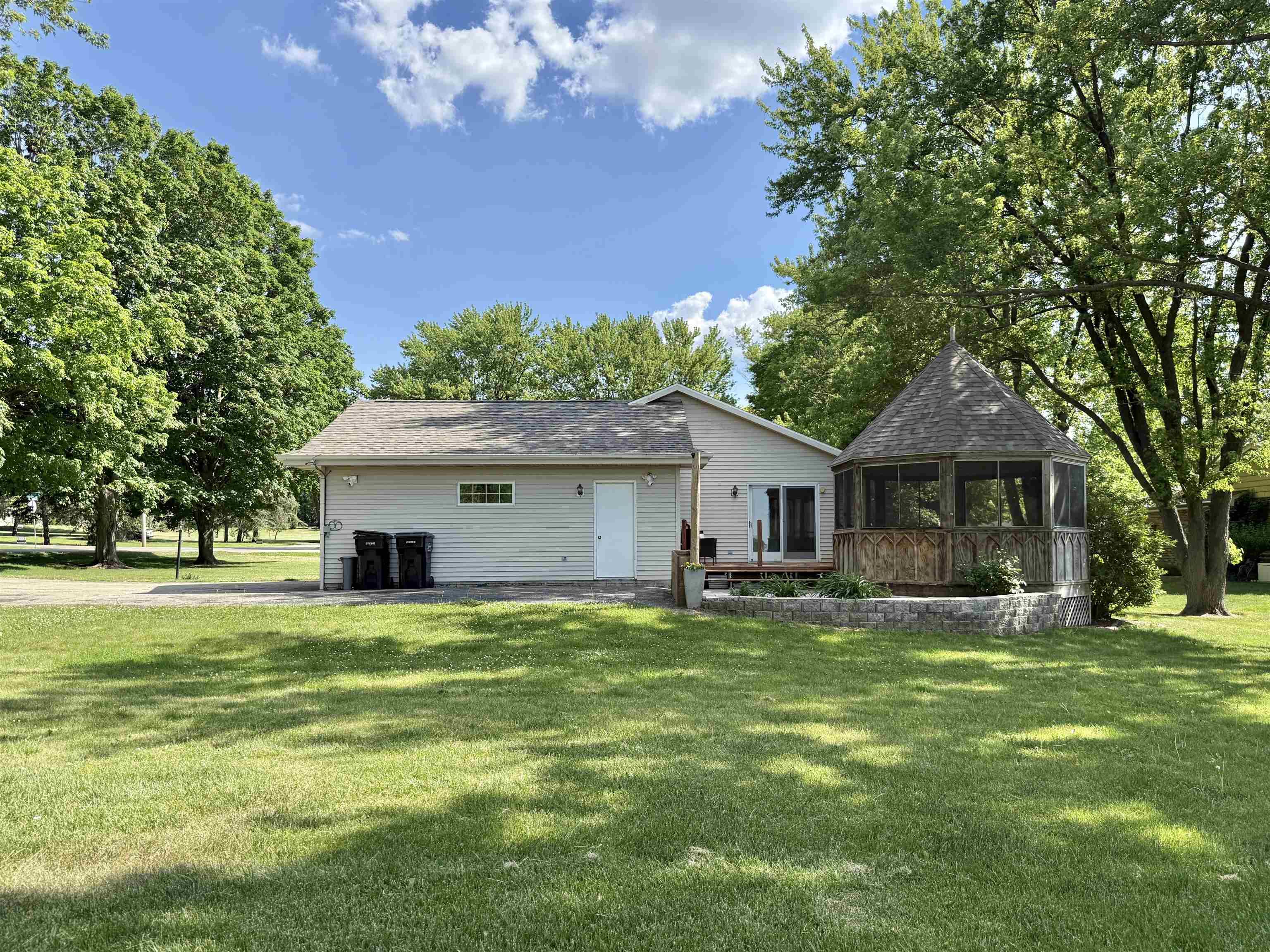 2450 South Lathers Road Beloit, WI 53511 - Photo 38 of 40