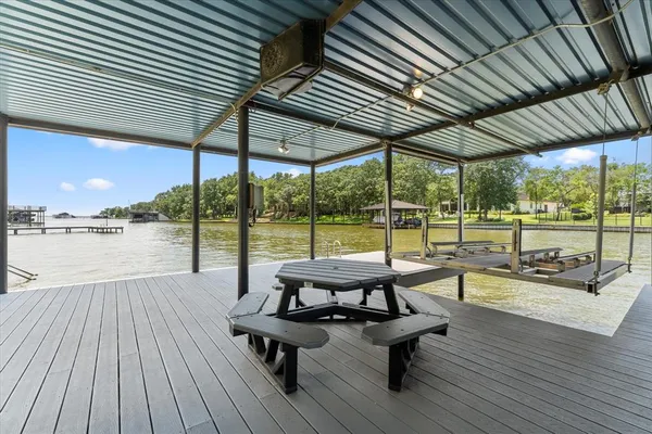 $5,700,000 | 207 Sandpiper Drive, Mabank, TX 75156