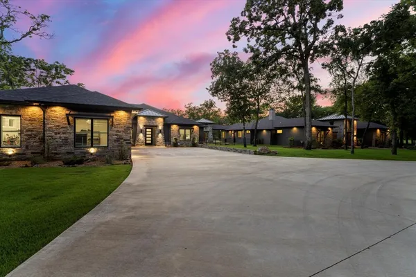 $5,700,000 | 207 Sandpiper Drive, Mabank, TX 75156