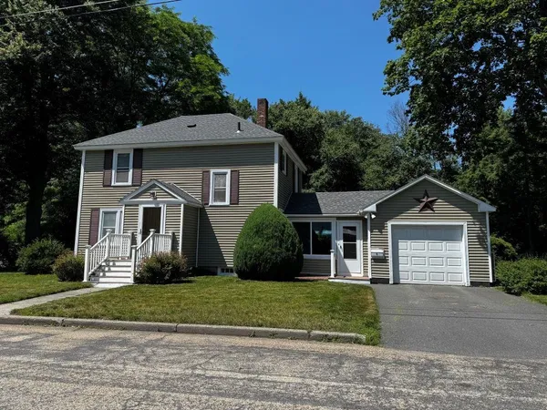 $399,900 | 4 Wayne Avenue, Claremont, NH 03743