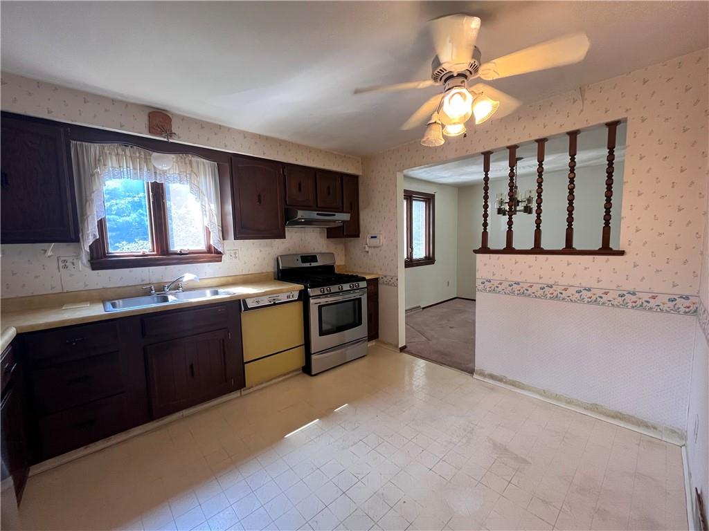 5675 Aiken Road McKees Rocks, PA 15136 - Photo 17 of 20 Gallery Image 17