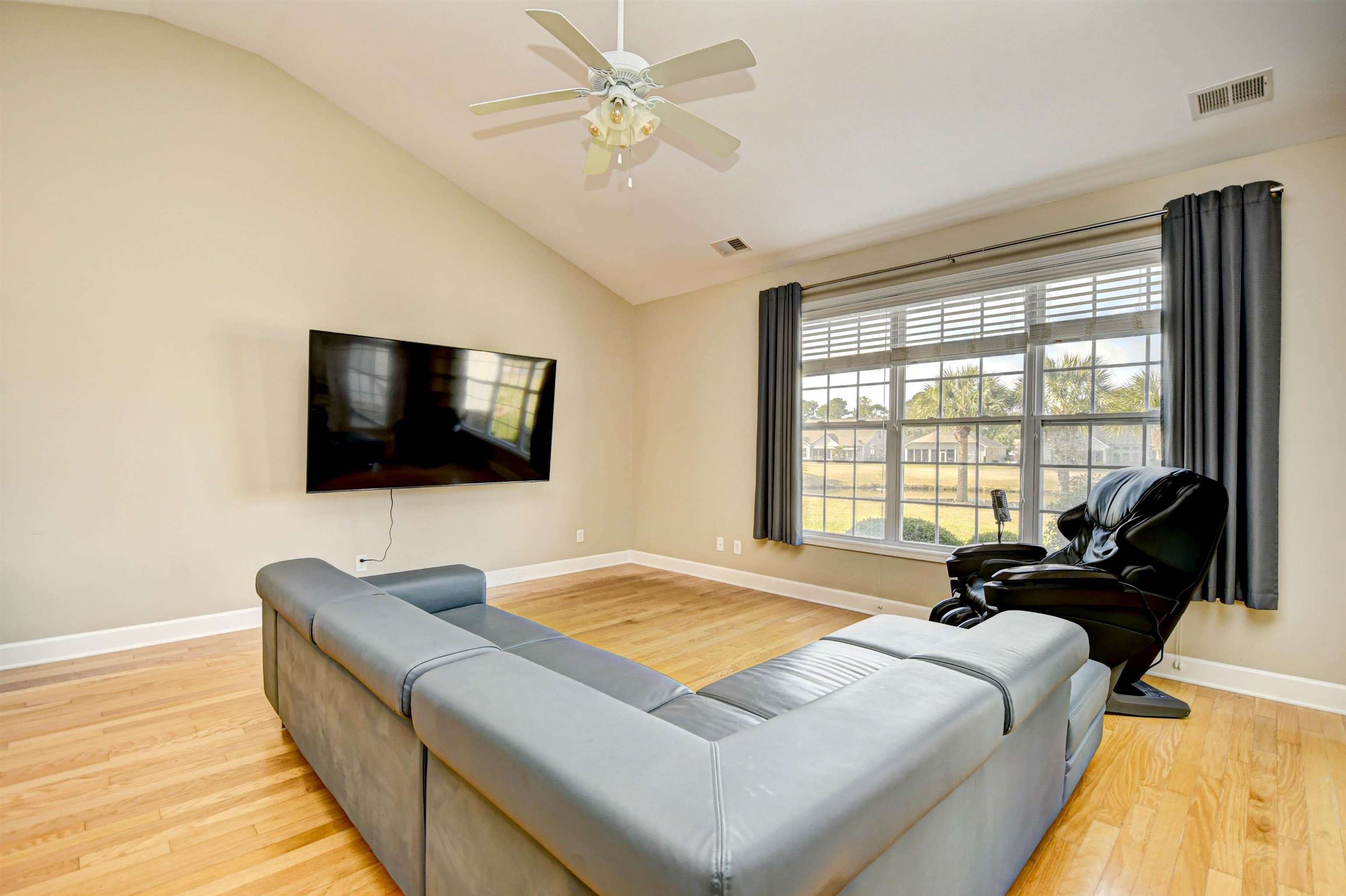 284 Viareggio Road Myrtle Beach, SC 29579 - Photo 4 of 40