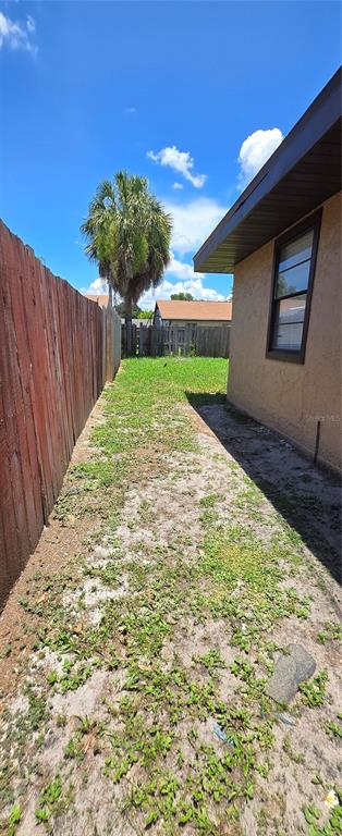 2021 Lake Buckeye Road Winter Haven, FL 33881 - Photo 34 of 37
