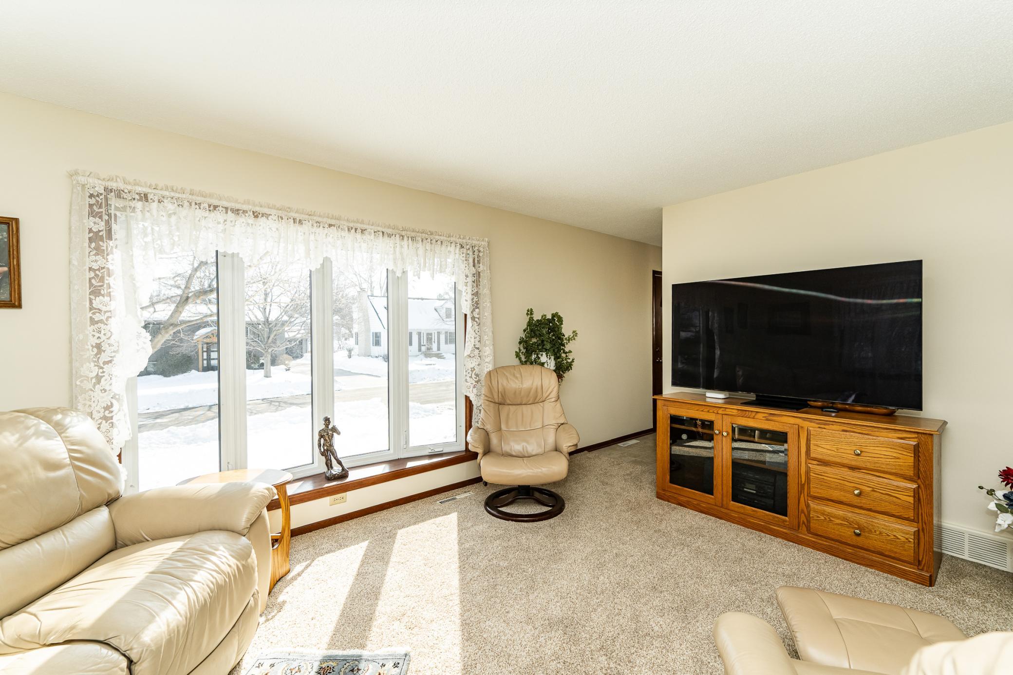 3917 16th Avenue Northwest Rochester, MN 55901 - Photo 14 of 47