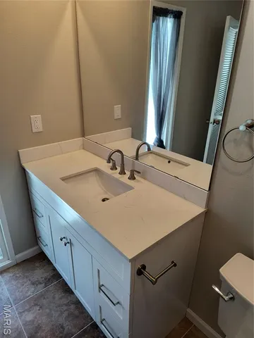 $2,200 | 19 Park Charles Boulevard North, St. Peters, MO 63376