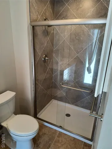 $2,200 | 19 Park Charles Boulevard North, St. Peters, MO 63376