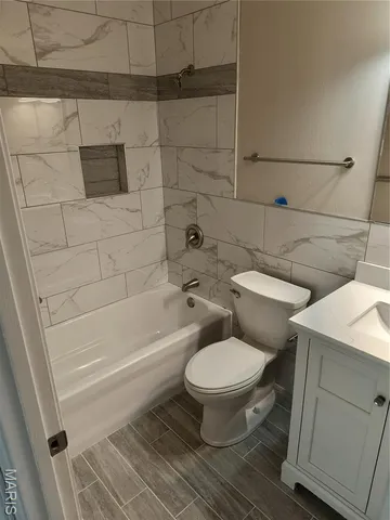 $2,200 | 19 Park Charles Boulevard North, St. Peters, MO 63376