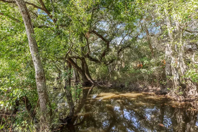 an aerial view of a basket ball ground