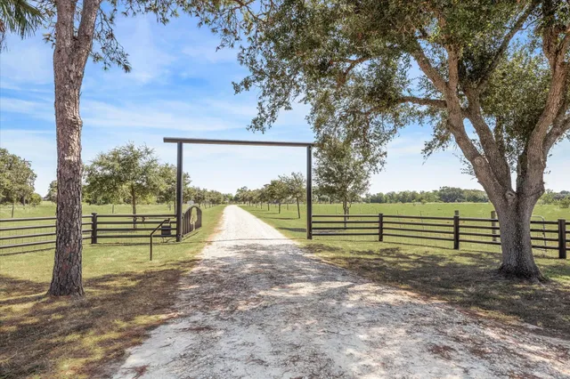 $1,899,000 | 7151 State Highway 71, Garwood, TX 77442