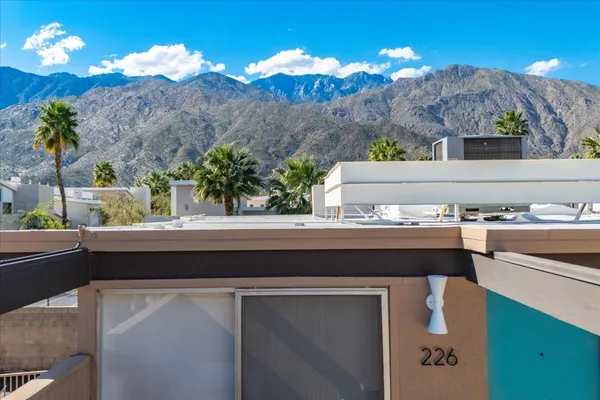 $319,000 | 1111 East Palm Canyon Drive, Unit 224, Palm Springs, CA 92264