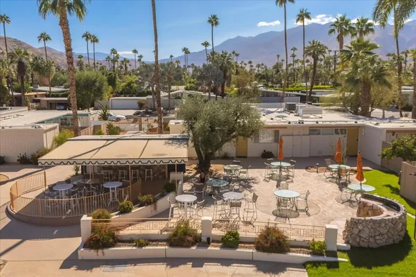 $319,000 | 1111 East Palm Canyon Drive, Unit 224, Palm Springs, CA 92264