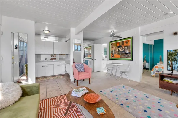 $319,000 | 1111 East Palm Canyon Drive, Unit 224, Palm Springs, CA 92264