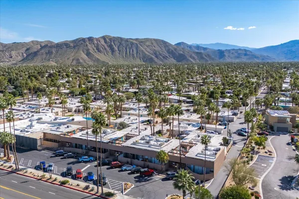 $319,000 | 1111 East Palm Canyon Drive, Unit 224, Palm Springs, CA 92264