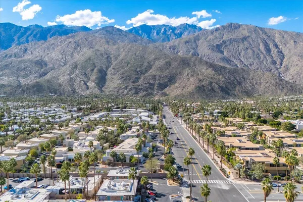$319,000 | 1111 East Palm Canyon Drive, Unit 224, Palm Springs, CA 92264